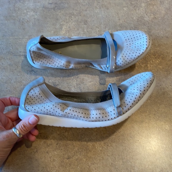 Women’s Cole Haan shoes size 8.5 - Picture 2 of 7